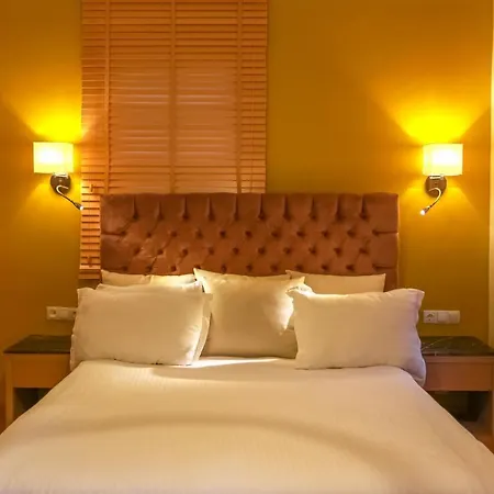 Attractive Flat With Jacuzzi Near Hadrian's Gate * アンタルヤ