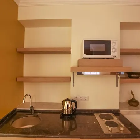 Apartamento Attractive Flat With Jacuzzi Near Hadrian's Gate Antalya