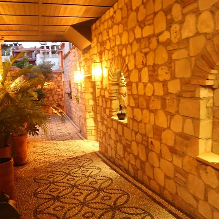 Apartment Attractive Flat With Jacuzzi Near Hadrian's Gate