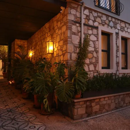 Attractive Flat With Jacuzzi Near Hadrian's Gate